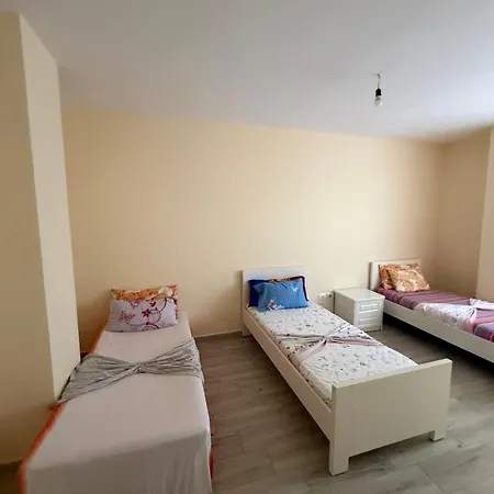 Apartment E&e 2 *
